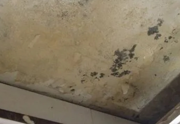 宁德市阳台漏水维修公司分享下宁德市卫生间渗水维修需要注意哪些问题。
